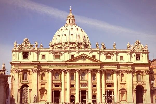 Giro histórico en la Santa Sede