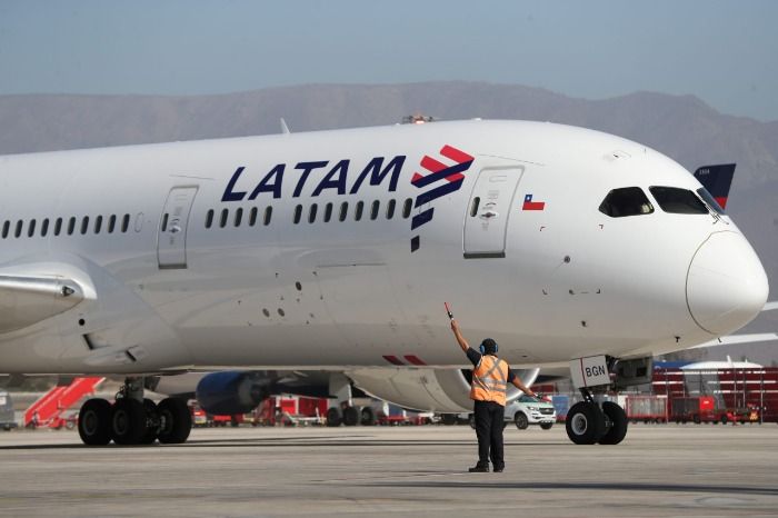 Sindicato anuncia acuerdo con Latam para desactivar huelga de pilotos pero condiciona el Vuelo de hoy
