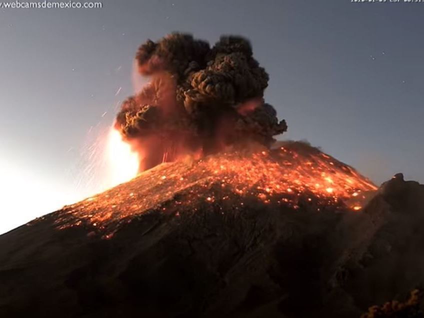 Docentes atrapados tras erupción del Popocatépetl