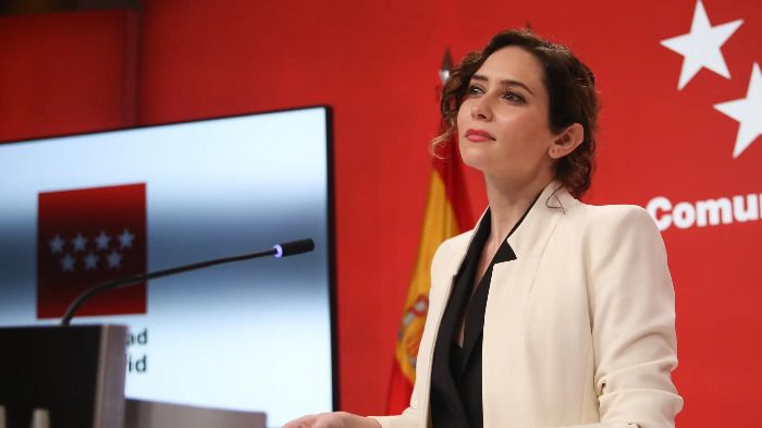 Isabel Díaz Ayuso hace un llamamiento a los madrileños a viciarse esta tarde de viernes