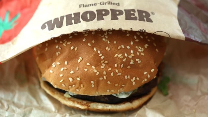 McDonald's bloquea la llegada de la Whooper a su menu.