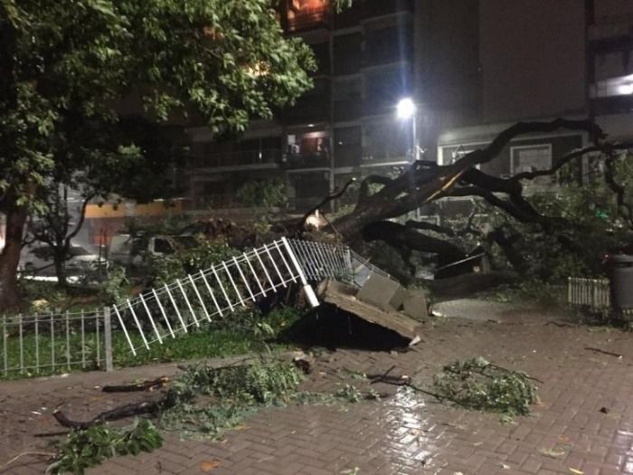 LLUVIA O DESASTRE: EXPLICAMOS LO SUCEDIDO ANOCHE.                  Noticias morón