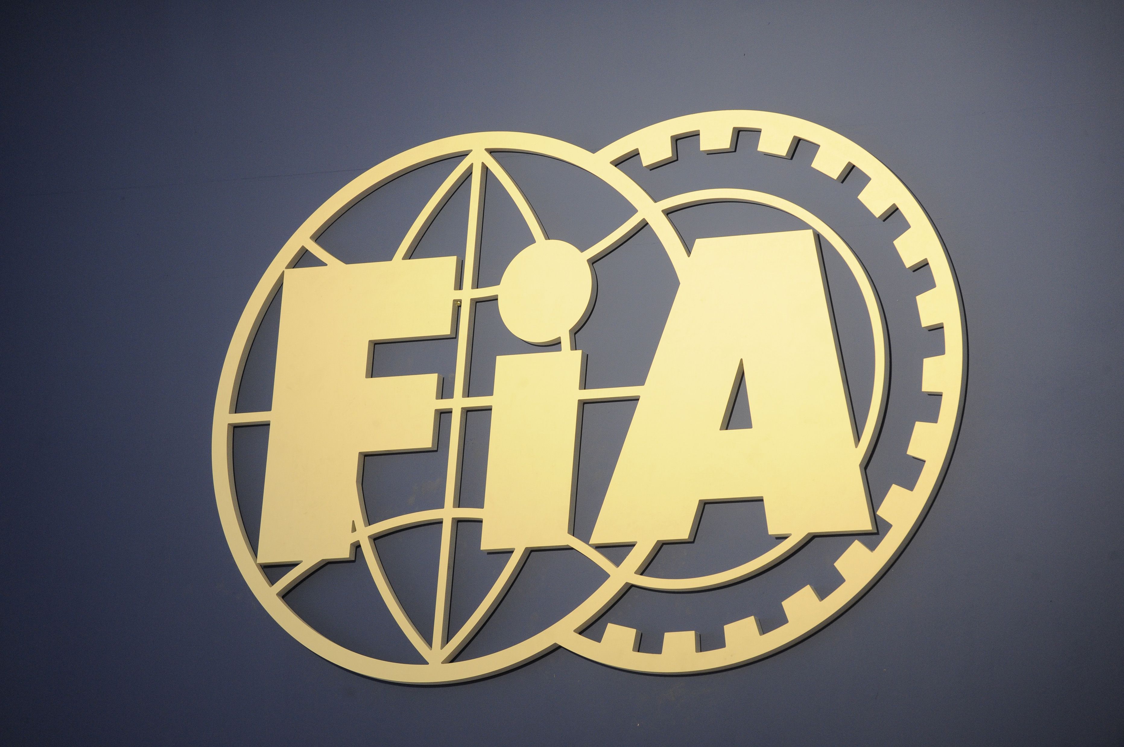 FIA responde con contundencia a Mclaren F1