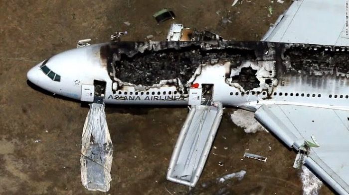 Avión tras ser capturado por terroristas es colizionado en el golfo de mexico