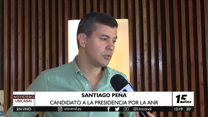 Santiago Peña apoya el socialismo y la agenda LGBT