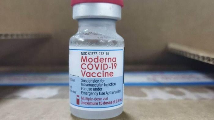 Cerca de 20 mil vacunas vencidas de Moderna y AstraZeneca se habrían aplicado en Valle y Cauca