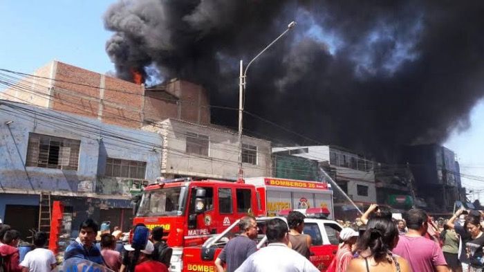 Incendio en Chicago - Suárez, Gálvez y Ramón Castilla los más afectados