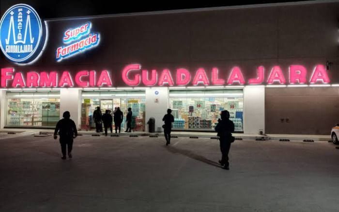 Roban Mercancía de farmacia Guadalajara de la heroíco Colegio Militar