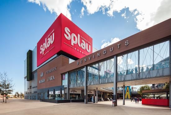 El centre comercial Splau tanca les seves portes