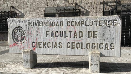 Incendio en la facultad de Ciencias Geológicas de Madrid