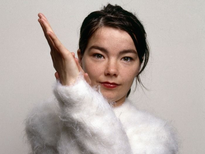 Muere la cantante Björk a los 57 años. La cantante fue encontrada muerta en su departamento