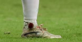 Messi se lesiona el tobillo izquierdo y no podra jugar con la selección el dia de la fecha.