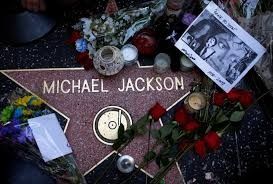 Encuentran a Michael Jackson Muerto