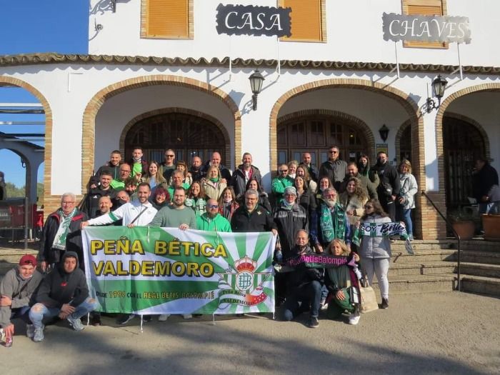 El Betis, más solidario, dará un pequeño detalle a los socios de la Peña Bética Valdemoro por su entrega y dedicación.
