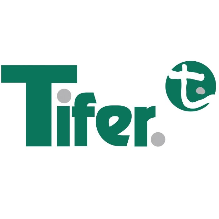 El supermercado Tifer cierra sus puertas en Zamora.
