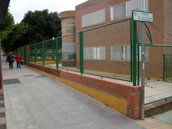 Un brote de COVID - 19 en el Colegio Ciudad de Almería obliga a retrasar el inicio de las clases tras Navidad