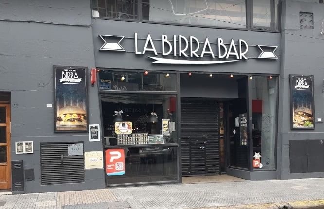 La Birra Bar, la mejor hamburguesería de Argentina, capacita en lengua de señas a su personal.