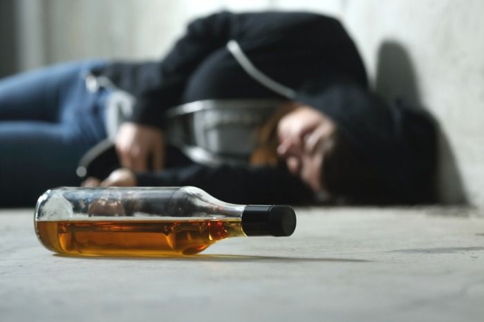 Intento de suicidio por intoxicación de alcohol