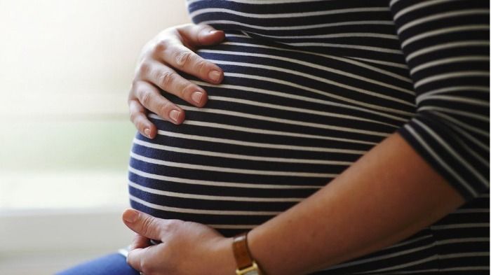 3 de cada 5 mujeres que presentan dolencias en los brazos están embarazadas