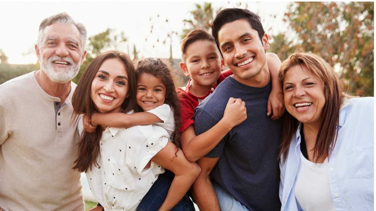 La Sociedad reconoce que la Familia es lo mas importante para la sociedad
