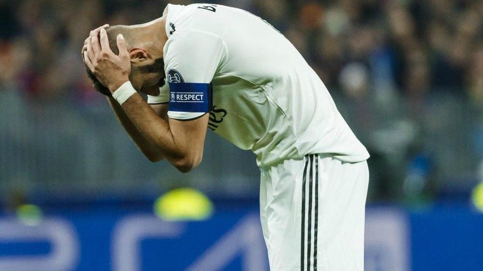 Le quitan Balón de oro a Karim Benzema.
