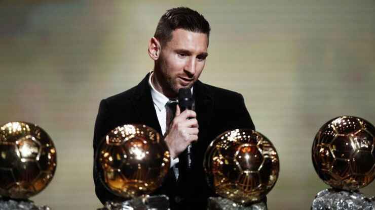 Messi va devolver el balón de Oro