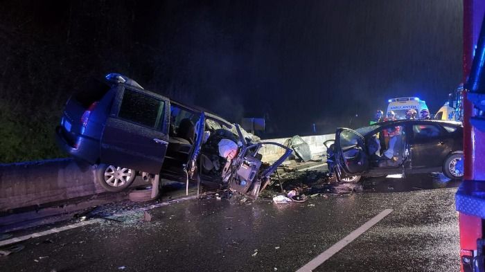 Conductor ebrio de 18 años provoca un accidente de tráfico en el que muere el copiloto menor edad