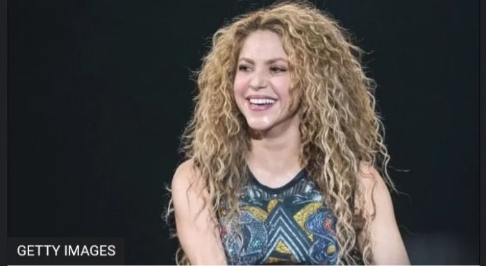 Fallece por Covid-19 Shakira la artista colombiana a sus 44 años,