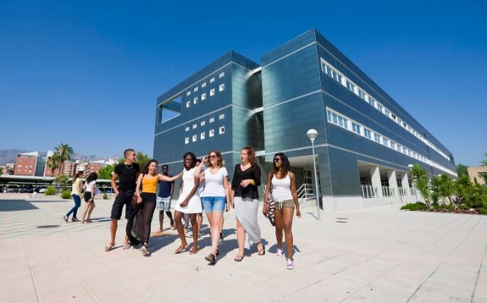 La Universidad de Jaén pedirá a los nuevos estudiantes un importe extra del 10 en su matríucula.