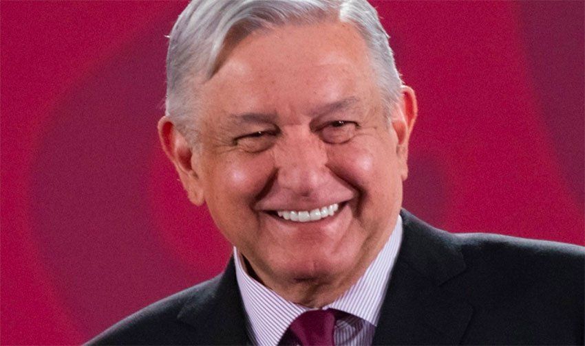 El presidente de Mexico (AMLO) declara fiesta NACIONAL tras el fallecimiento de TOMII 11