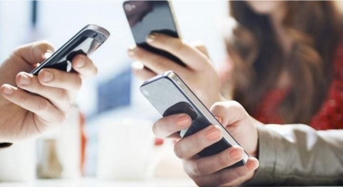 A partir de marzo de 2023 el uso de smartphone tendrá una tasa por normativa Europea.