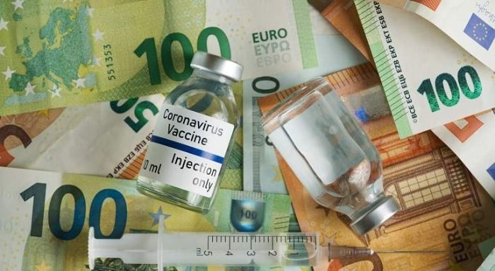 España pagará 100€ por cada dosis de vacuna a a aquellas personas que no se hayan vacunado