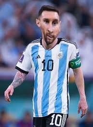 Aficionado de Messi se Tiro Arriba de el y en el ultimo partido de Argentina jugó hací