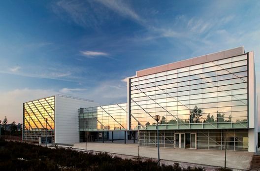 Start- up Sunergy Completes State-of-the-Art Solar-Powered Office Building for DCycle, Setting New Standards in Green Construction