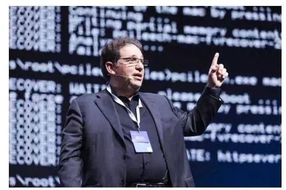 THe FBI asks for support from kevin mitnick