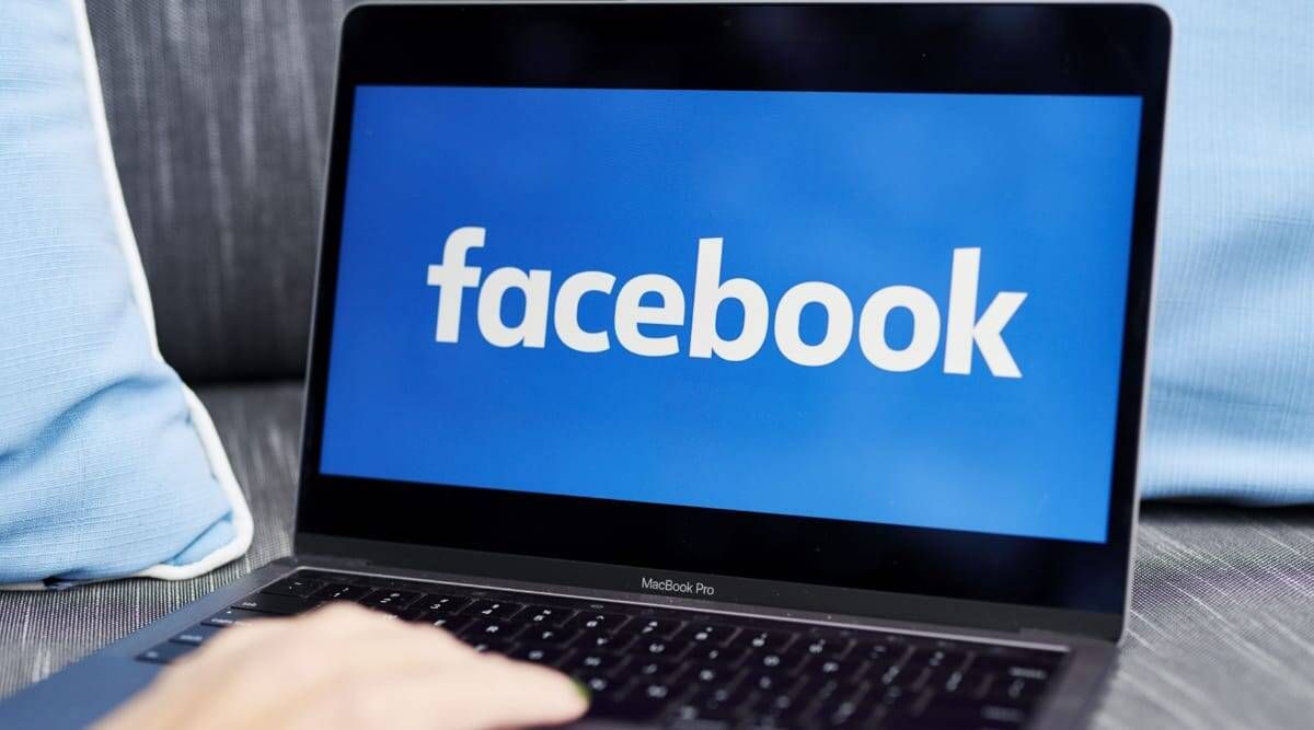Mujer muere por consumo diario de la red social Facebook