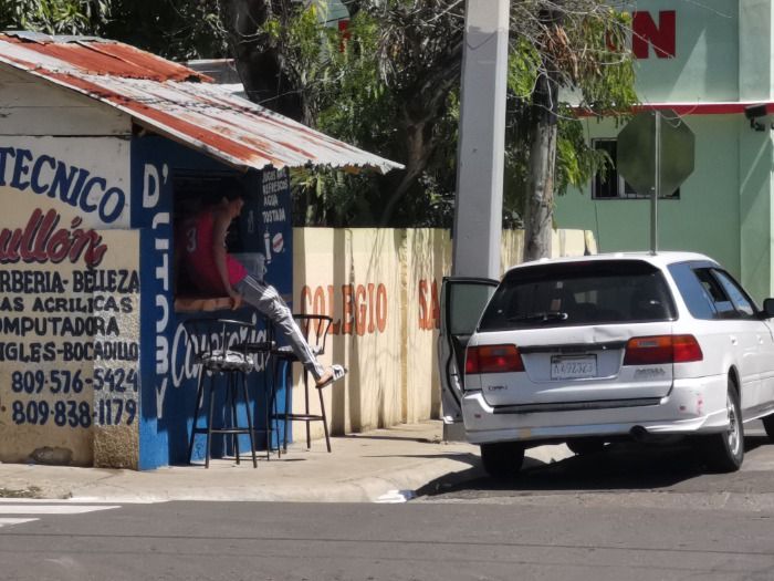 Se reporta robo de pequeñas tiendas de comestibles en Santiago
