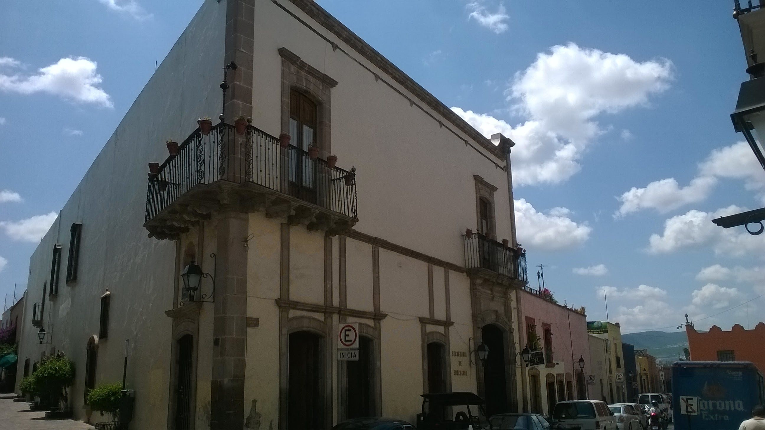 Desaparecen alumnos que iban de paseo al centro histórico de Querétaro