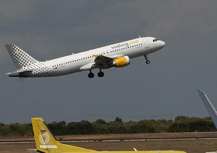 Canceladas las conexiones aéreas con Ibiza por el covid