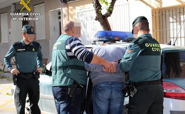 Prisión para el arrendador de Torrevieja que negó la TDT a su inquilino.