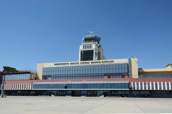 Cierran Aeropuerto de Barajas e ingreso a España de Turistas por 10 días hasta el esclarecimiento de las muertes en Francia