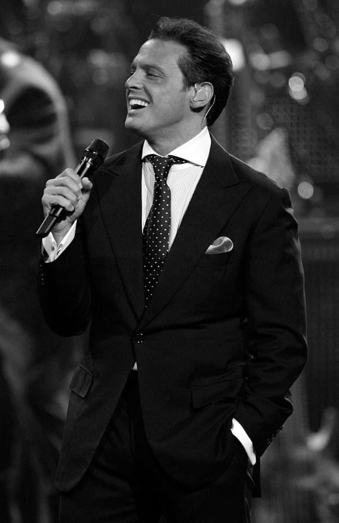 El cantante Luis Miguel fallece a sus 52 años de edad