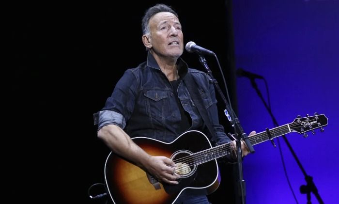 Bruce Springsteen muere en un accidente de tráfico