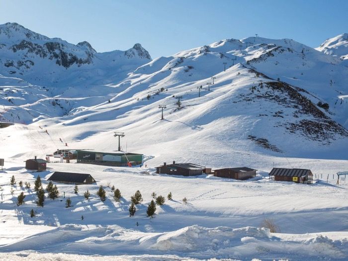 Las estaciones de esquí de Aramon dan por finalizada la temporada 2022/23 después de Reyes.