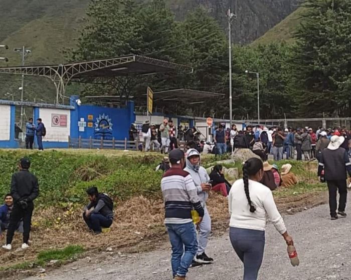 Manifestantes atacan central hidroeléctrica en Palca