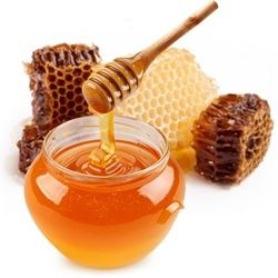 Las abejas han dejado de hacer miel porque Santiago Pérez no para de comer iogures con miel
