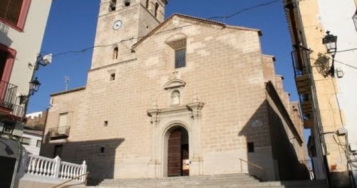 Clausuran la iglesia de un pueblo de Granada