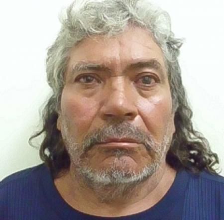 Acusan a un hombre de 45 años de edad, de abusar  gallinas en ecuador
