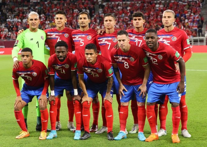Selección de Costa Rica visita un orfanato en Qatar