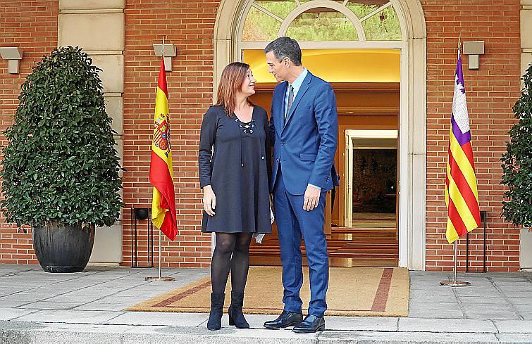 El Gobierno español liderado por Pedro Sánchez reserva el 15 por ciento de plazas de funcionarios para inmigrantes